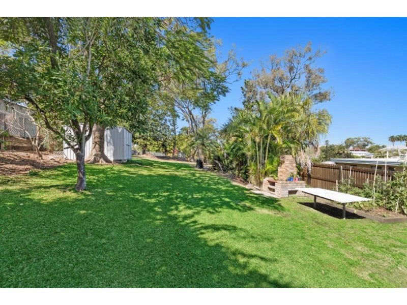 11 Bauhinia Terrace, The Range QLD 4700